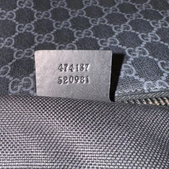 Gucci GG Supreme Coated Canvas Messenger Crossbody Bag - Picture 9 of 10